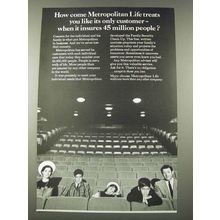 1965 Metropolitan Life Insurance Ad - Treats You Like Its Only Customer