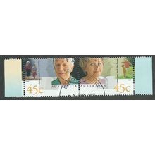 AUS 1999 SE~TE PAIR 45c 'YEAR OF THE OLDER PERSON' FINE USED (EBID40-232)