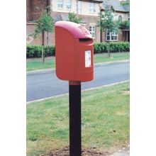 Towcester Northampton Type N 1999 Post Pillar Letter Box Postcard