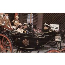 Royal Carriage at Queen Mother Thanksgiving Service Royalty Postcard