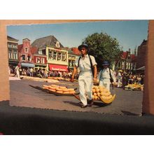 KAASMARKT, ALKMAAR, HOLLAND ..unused vintage postcard cheese Market (d) =