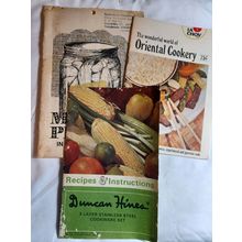 Lot of 4 Vintage 1 Cookbook Softcover 3 Pamphlets duncan hines, la choy,