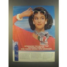 1985 Finesse Mousse Ad - Outshines Them All