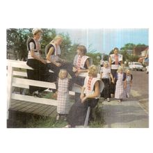 SPAKENBURG, HOLLAND .unused vintage postcard =