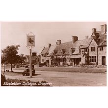 Elizabethan Cottages Broadway Real Photo Worcs Postcard