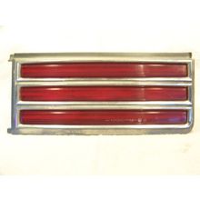 1980 CHRYSLER CORDOBA TAILLIGHT RH #4076712 81 82 83