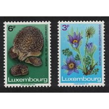 Luxembourg Hedgehog Pasqueflower Animals Flowers 2v 1970 MNH SG#852-853