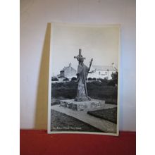ST AIDAN STATUE, HOLY ISLAND, NORTHUMBERLAND unused vintage postcard RP =
