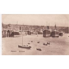 ED 186 FOWEY DOCKS . PRINTED POSTCARD