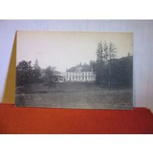 an UNKNOWN HOUSE, CHATEAU in FRANCE unused postcard =