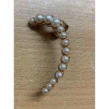 VINTAGE FULL EAR EARCUFF ROW OF PEARLS EARRING 4.7 GRAMS 5.75cm-LONG (P3)
