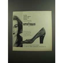 1953 British Walkers Thames Shoe Ad - For the woman who's famous for fashion
