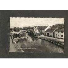 Postcard Hertfordshire Rickmansworth The Canal locks 1963