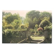 HEALE HOUSE GARDENS, WOODFORD, SALISBURY WILTSHIRE. unused postcard (a) =