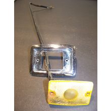 1971 - 80 INTERNATIONAL AMBER MARKER LIGHT ASSY OEM #404498-C2 SAE PIA70 IH 704