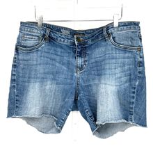 KUT from the Kloth Gidget Fray Hem Jean Shorts Size 16W Women’s Denim Blue