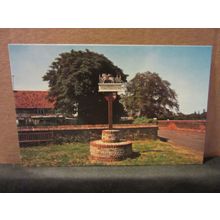 THE TOWN SIGN, HUNSTANTON, Norfolk. unused vintage postcard Colourmaster =