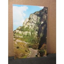 PINNACLE AND CASTLE ROCK, CHEDDAR, SOMERSET unused postcard Colourmaster =