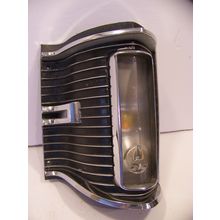 1969 CHRYSLER IMPERIAL LH FRONT TURN SIGNAL ASSY COMPELETE OEM #2930521 LEBARON