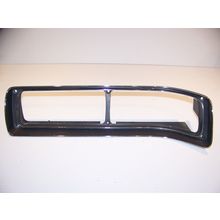 1972 LINCOLN MARK IV RH TAILLIGHT BEZEL OEM #D2LB-13449-AA