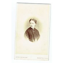 Victorian cdv photo portrait young woman Dublin photographer