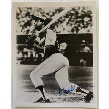 Hank Aaron (d. 2020) Signed Autographed Vintage Glossy 8x10 Photo Atlanta Braves