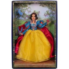 Mattel Disney Collector Snow White Collectible Fashion Doll in Signature Clothin
