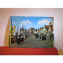 WATERSIDE, VOLENDAM, HOLLAND unused postcard national dress =