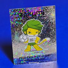 Panini 2010 29 Zakumi Mascot Badge Foil FIFA World Cup 10