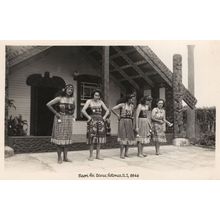 Women Maori Poi Dance Rotorua New Zealand RPC Postcard