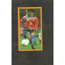 1998 BASSETT WORLD HEROES # 30 Marcelo Salas Chile
