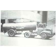 BREWERY VEHICLE LEYLAND COMET ARTICULATED TANKER PUBLISHED 199O INC UK POST