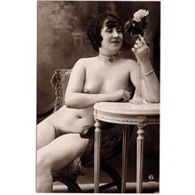 REAL PHOTOGRAPHIC REPRODUCTION EDWARDIAN ERA FRENCH FEMALE NUDE POSTCARD (4352)