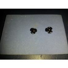 pierced earrings black rose