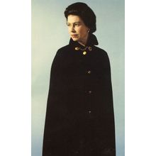 Queen Elizabeth II Cecil Beaton 1976 Painting Portrait Limited Postcard