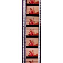 Pk DAU - J - MIX - a 017Q. 1 STRIP OF 5 - 35MM FILM CELLS. (E J )