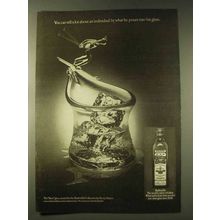 1976 Old Bushmills Irish Whiskey Ad - Pours Into Glass