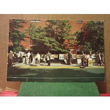 GREENWICH VILLAGE OUTDOOR ART EXHIBIT, NEW YORK CITY USA used postcard 1982 pm =