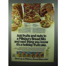 1972 Pillsbury Bread Mix Ad - a Holiday Fruitcake