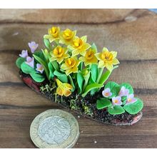 Daffodil Bed for a Dollshouse Garden