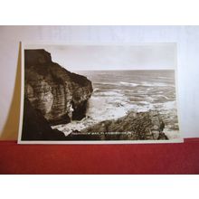 THORNWICK BAY, FLAMBOROUGH YORKSHIRE unused postcard RP by Valentine c.1938 =