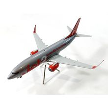 BOEING 737-300 JET2.COM REG: G-GDFG WITH STAND - GEMINI JETS G2EXS1264 1/200