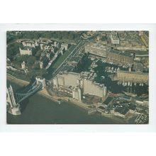 The Tower Thistle Hotel London Postcard E1