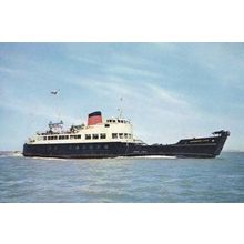 MV Carisbrooke Castle Southampton Ferry Ship Postcard