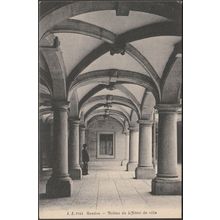 Voûtes de L'Hôtel de Ville, Genève, c.1905-10 - Jullien Frères CPA JJ5644