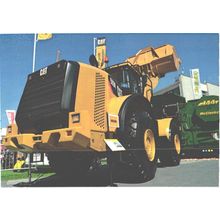 CAT tracktor on display