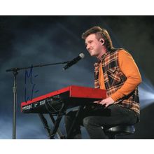 Autographed Morgan Wallen 8 x 10 Photo Signed Nice