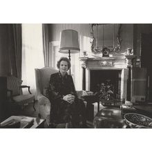 Margaret Thatcher in 10 Downing Street Rare Dutch 1990s Postcard