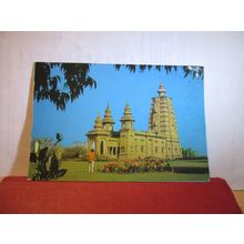 BUDHA TEMPLE, SARNATH, VARANASI, INDIA. used postcard 1982 stamp =