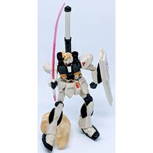 Bandai Gundam RX-93 Nu Gundam Figurine